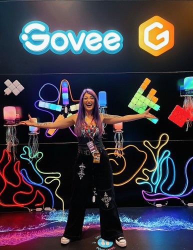 You bet I checked out the @clevergear_anz booth at @paxaus this year.

I absolutely LOVED what they did with the under the se...
