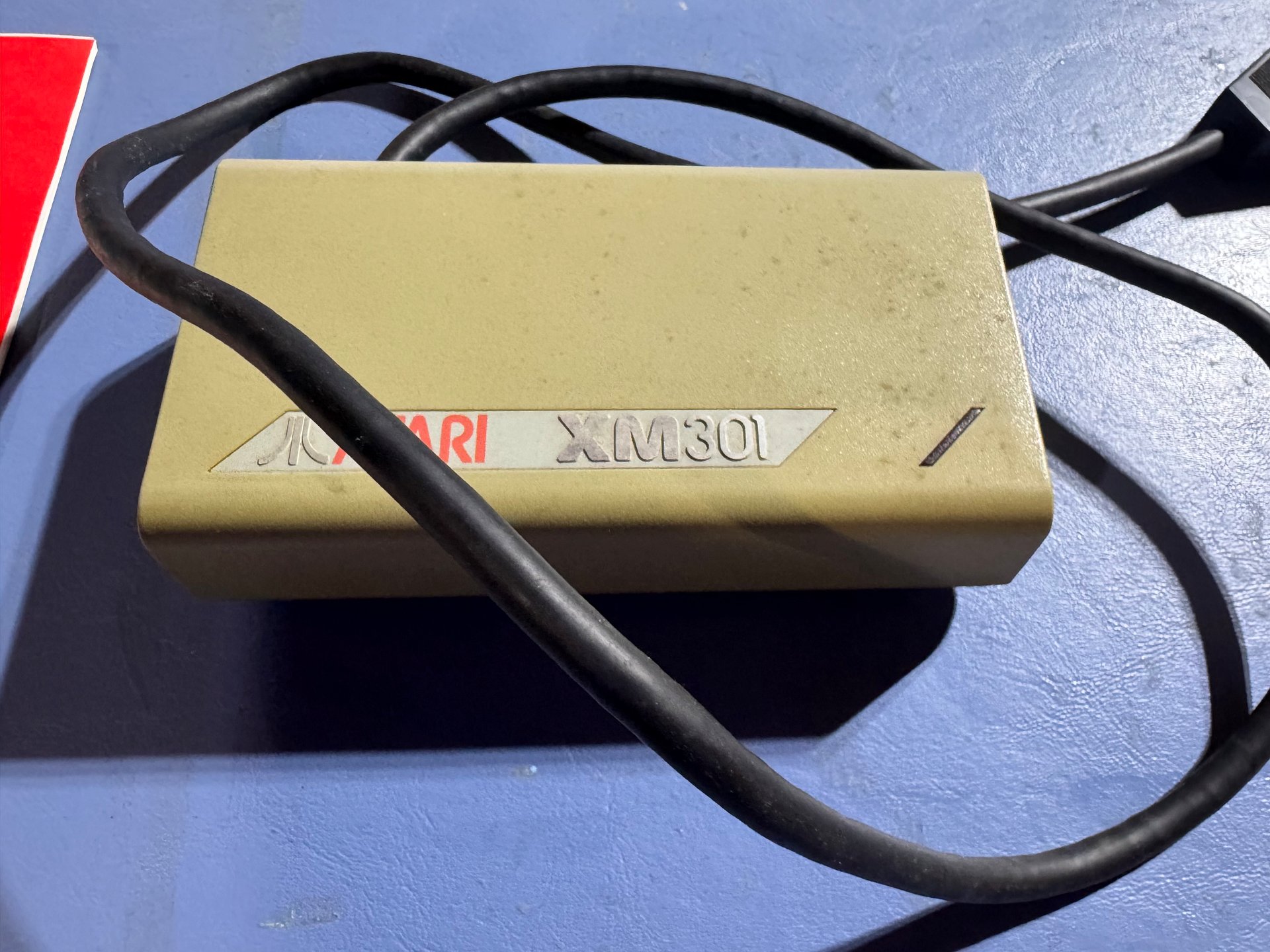 XM301 Modem product image (1)