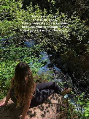 currently rolling around in my green grass like a golden retriever 🌾 #innerpeace #naturetherapy #mindsetshift #spreadkindness #forestcore 
