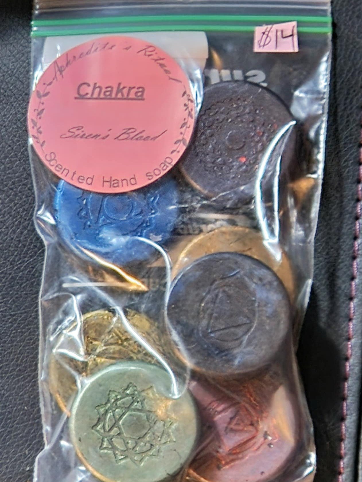 chakra set soap (7 in pack) product image (1)