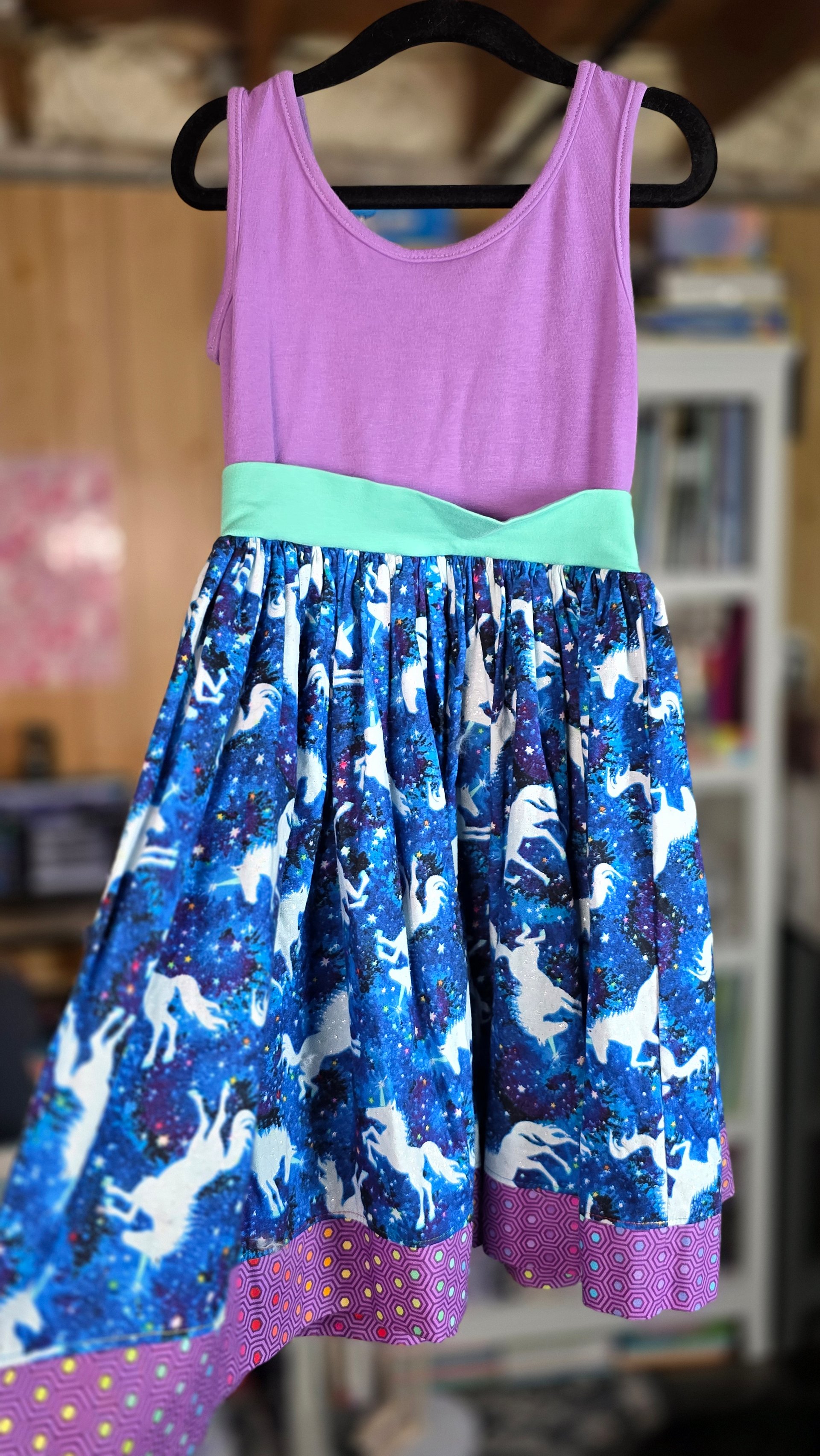 KPEA - Size 6 - GENTLY USED - Sparkle unicorns product image (3)