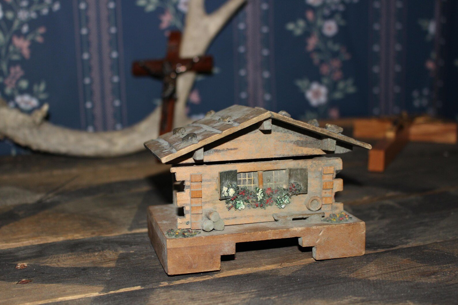 Artifact No.35 - Creepy House Music Box product image (3)