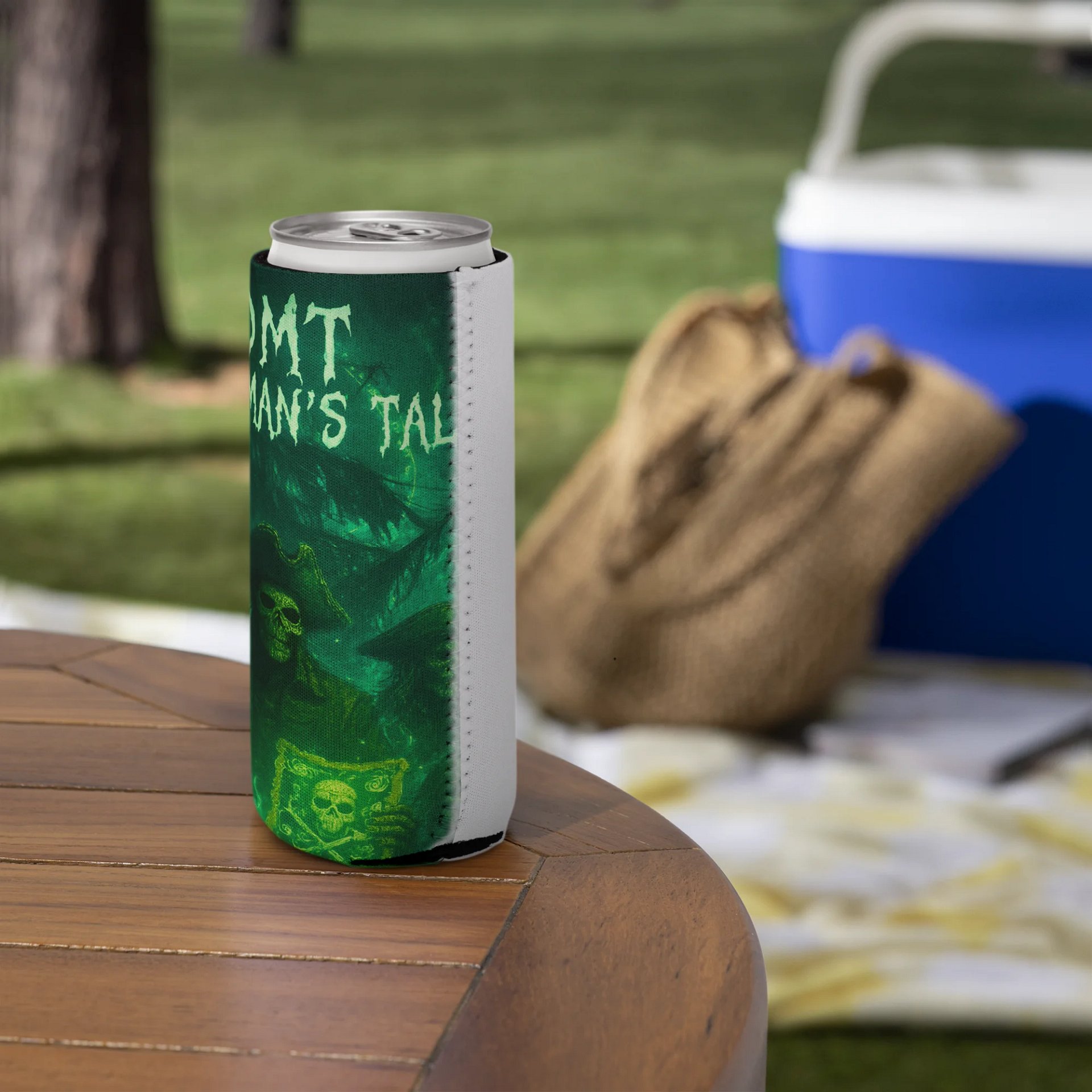 Ghostly Pirate Can Cooler product image (14)