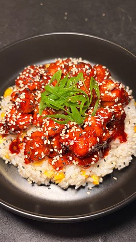 Korean popcorn chicken 🍿 🐓 

Chicken: 
- Pepper
- Soy sauce
- Egg
- riceflour ( use corn flour if possible)

Sauce:
- Soy sau...