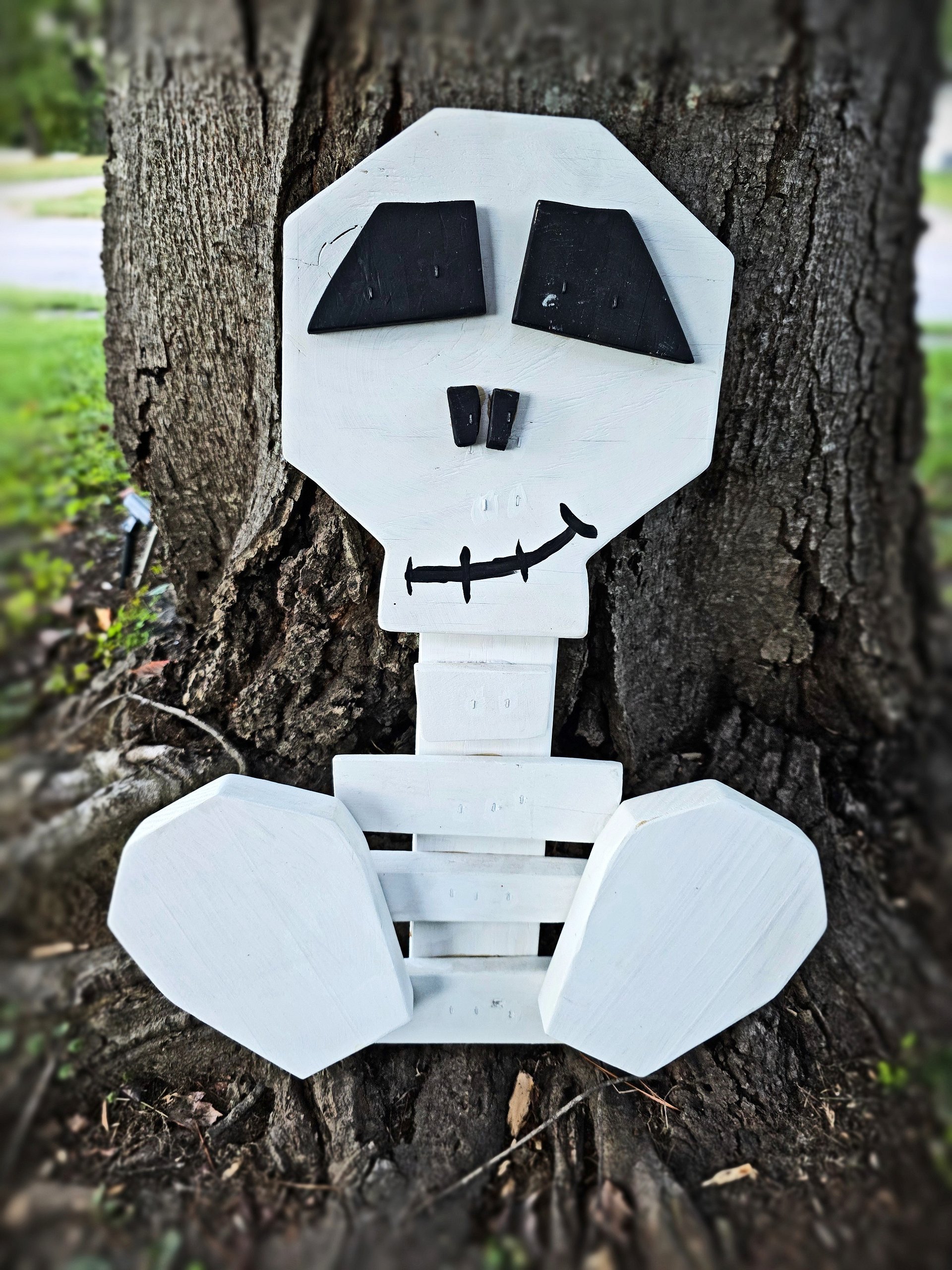 Big Skelly the Rustic Skeleton Halloween Decoration product image (1)