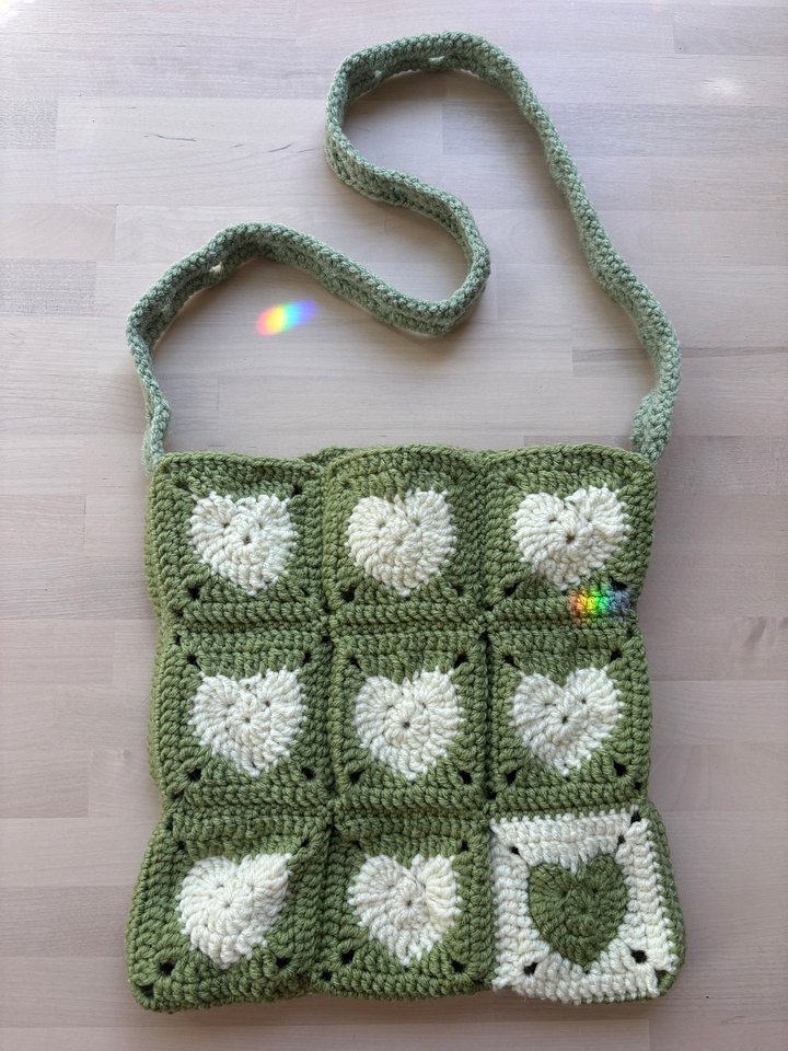 Green Crochet Heart Tote product image (1)