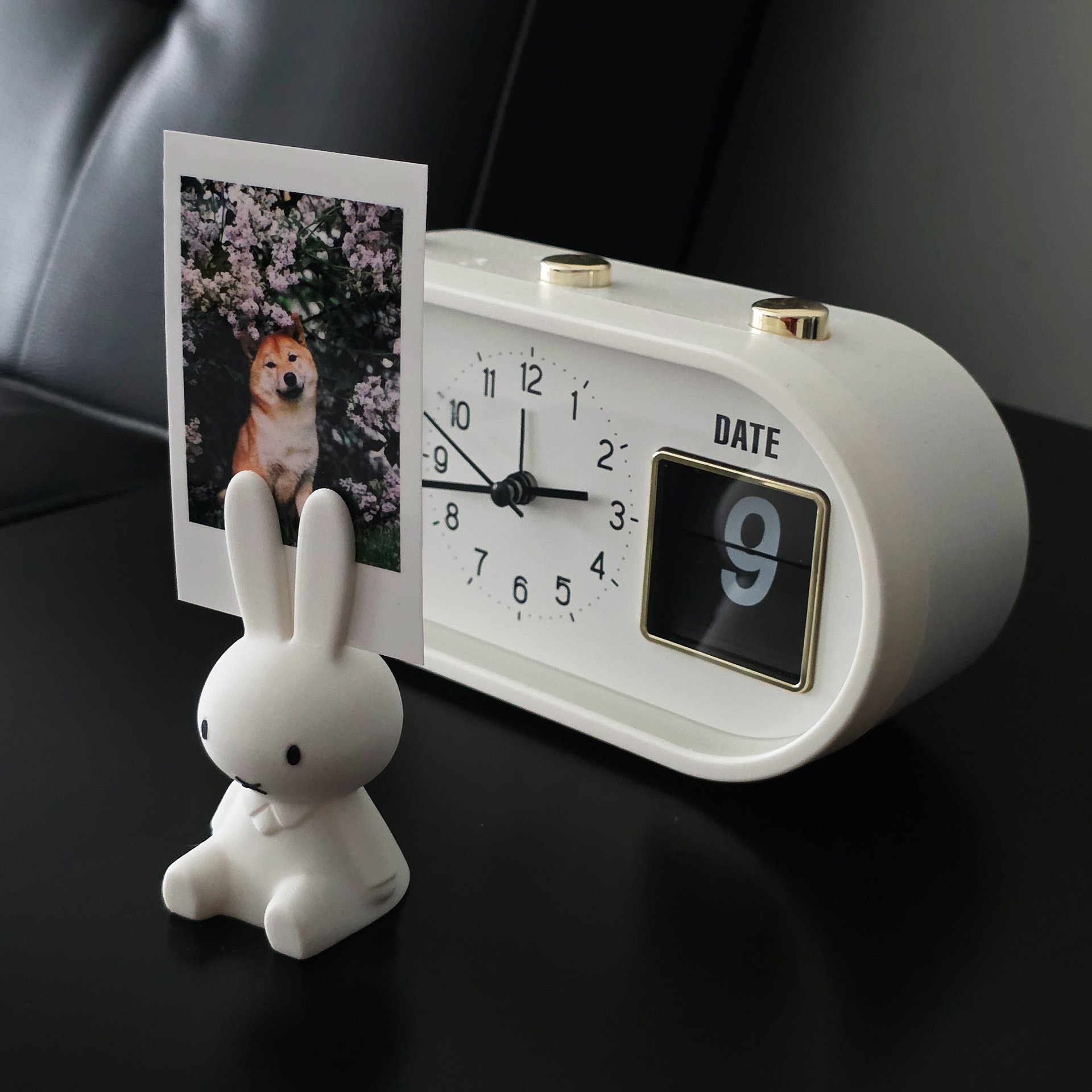 Cute Bunny Desk Photo Holder – Polaroid & Card Display Stand product image (3)