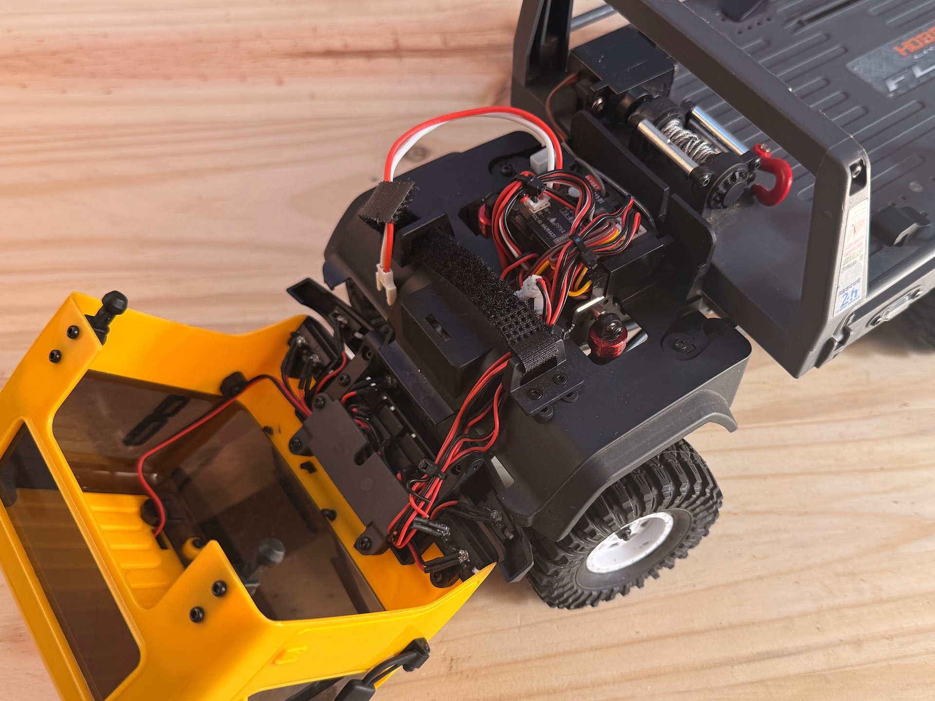 Hobbyplus CR18P Arktos 6x6 product image (3)