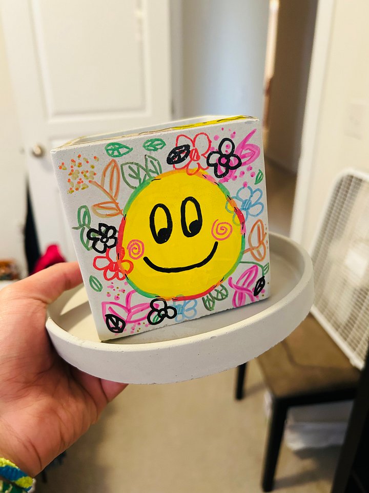 Smiley friend 1-1 original painted cement plant pot and tray product image (1)