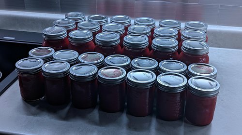 Tomato Sauce & Pizza Sauce 😍

#canning #canningseason