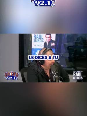 Le dices a tu vieja 'vete sin pintar' y te contesta con un ojo pintado y el otro en blanco. ¡Qué oso si se topa a alguien! #humor #comedia #parejas #vida #relatable