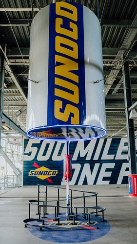 Giving out Sunoco swag to NASCAR fans who can beat me in a diecast race 🏎️

#nascar #nascarpartner