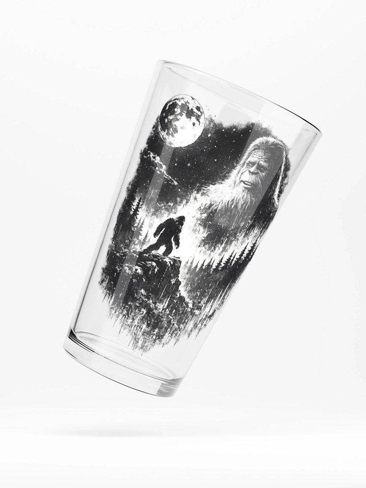 SENTIMENTAL SASQUATCH SHAKER PINT GLASS 16oz product image (1)