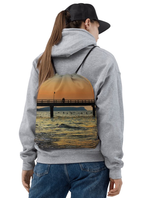Drawstring bag - Silhouette of a couple at sunset by the sea product image (2)