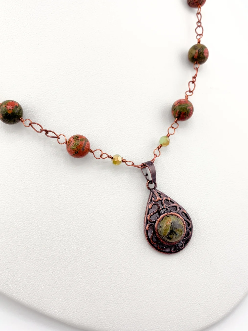 Unakite and Antique Copper Beaded Pendant Necklace, Bracelet, and Earrings Set product image (4)