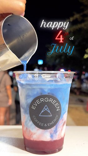 ❤️🤍💙 STARS & STRIPES MATCHA 💙🤍❤️
 Layers of strawberry, watermelon, cucumber, and matcha coming together for a sip that’s fes...