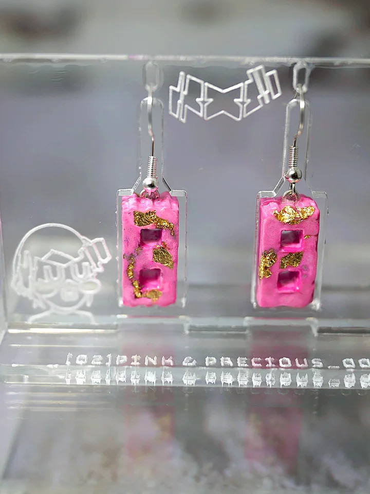 [01] Cinders {earrings} product image (2)
