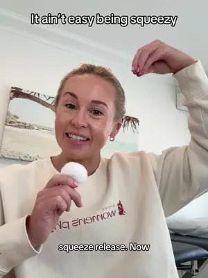 Class in session 👩🏼‍🏫  You know what to do! To SQUEEZE: contract the muscles around the vagina and the anus.  To RELAX: simply let go and you should feel a drop in the muscles.  Until tomorrow, squeezers xx #pelvicfloorexercises #pelvicfloor #kegel #kegelexercises #womenshealth 
