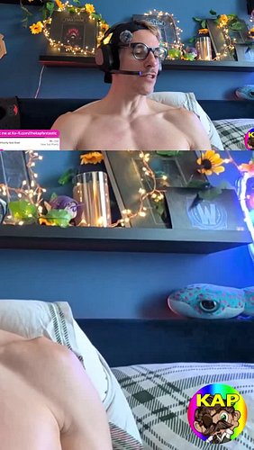 Chat demanded a Saturday Morning /Flex #Fitness #GymGay | #thekapfantastic on #Twitch