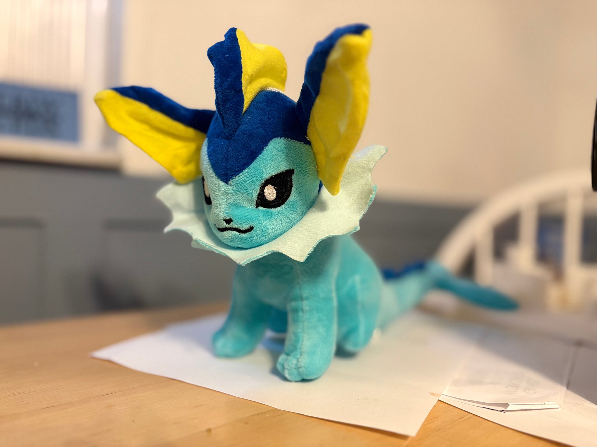 Vaporian Pokemon Plush 20cm product image (1)