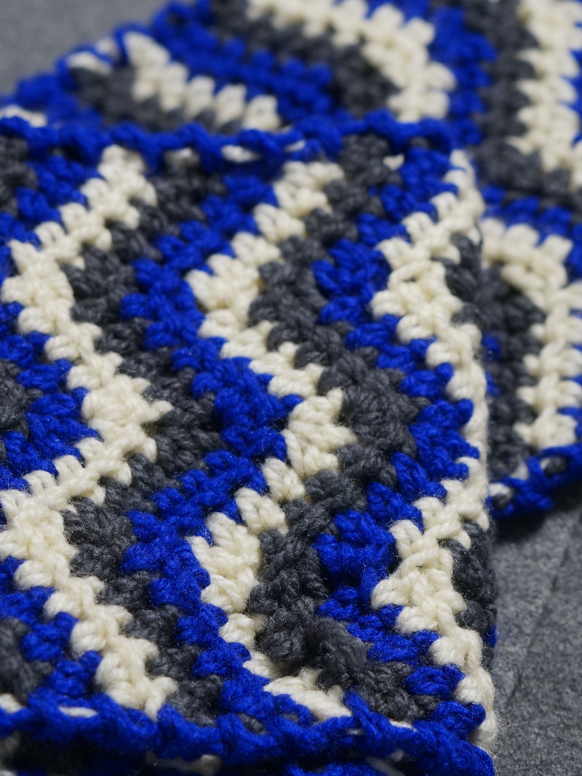 Chevron neck scarf pattern product image (3)