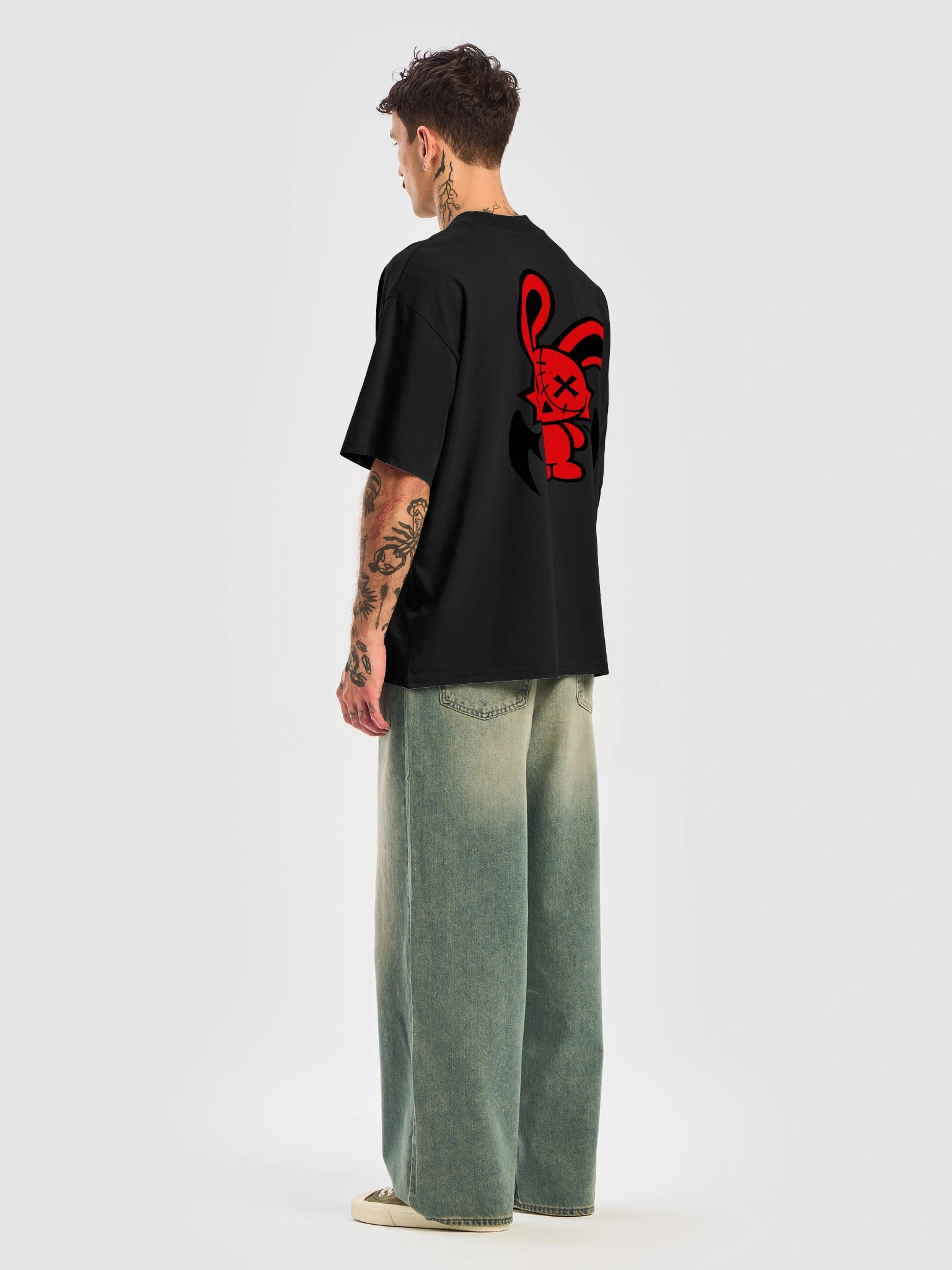 baggy chainsaw bunny t-shirt product image (8)
