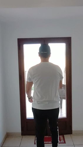 Há lugares que não se visitam. Sentem-se.

Ronda é um deles.

Entre montanhas, pedra, silêncio e séculos de história, há qual...