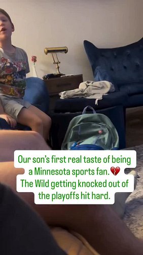This poor kid has no idea there's a lot more where that came from...

🎥: @tarabayles 

#minnesotawild #minnesotasports #minne...