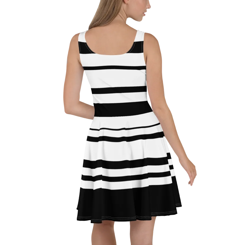 Black & White Stripe All-Over-Print Dress product image (3)