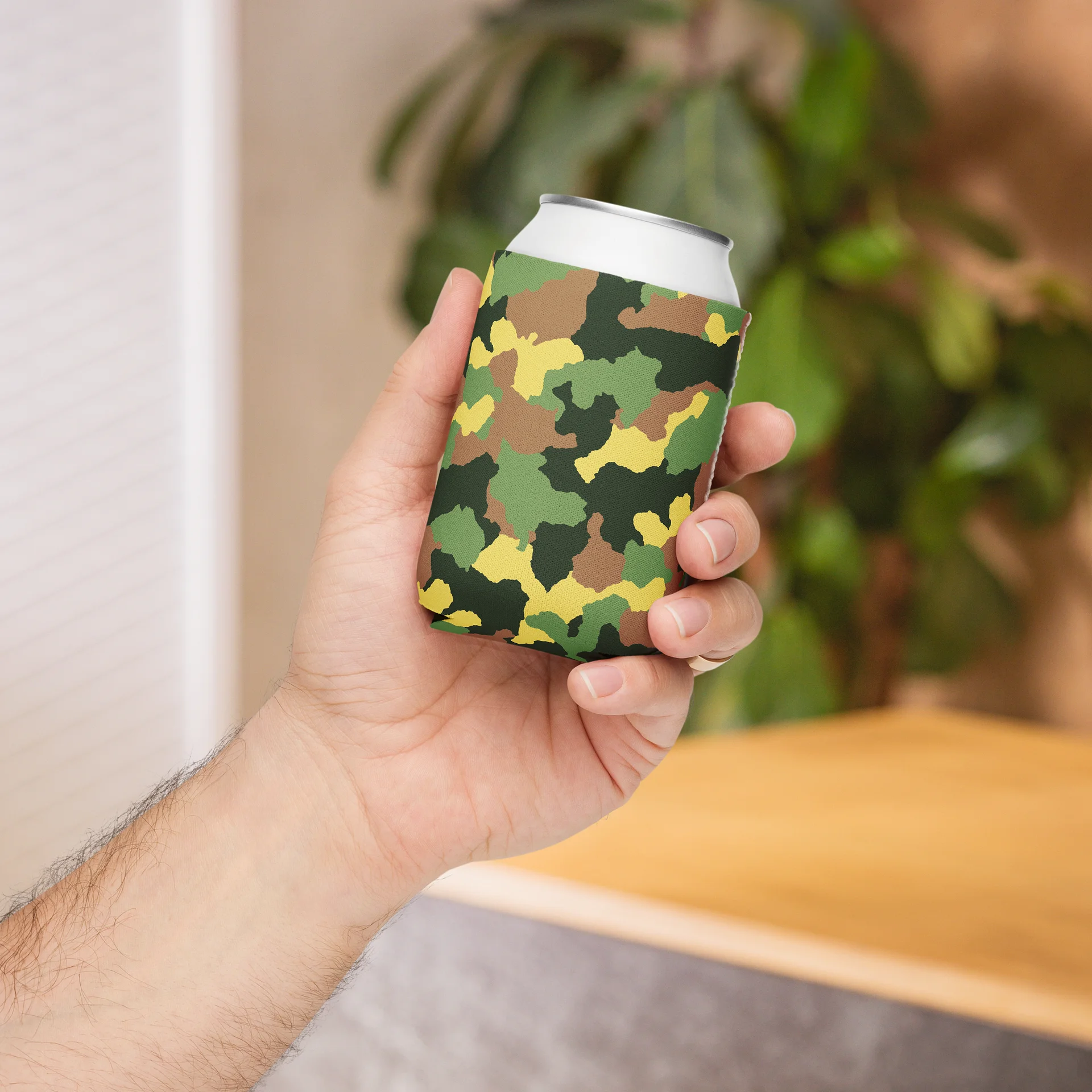 Camo Wamo Koozie product image (2)