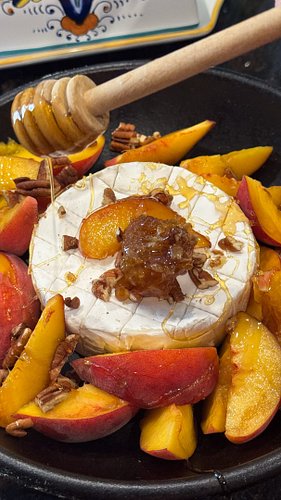 The most delicious summer appetizer. 😍 This is your sign to cook your peaches with honey, cinnamon, and a wheel of brie. 🍑🤤

...