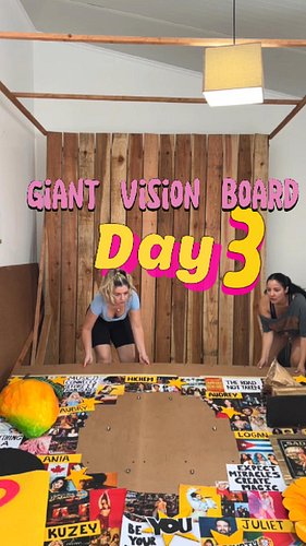⭐️ Day 3 of making a giant vision board for our livestream setup ⭐️

#visionboard #livestream #popmusic