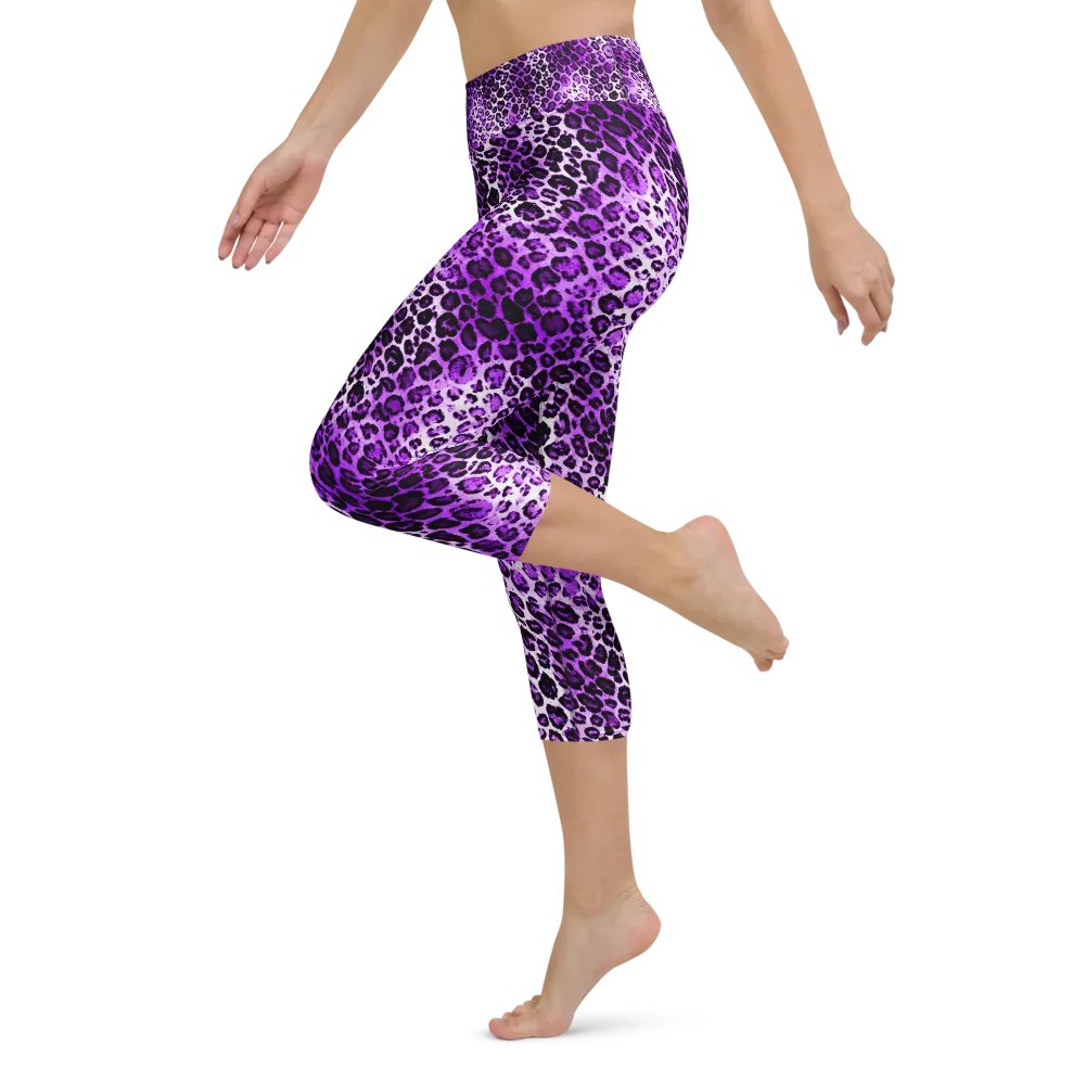Purple Leopard Pattern Capri Leggings product image (5)