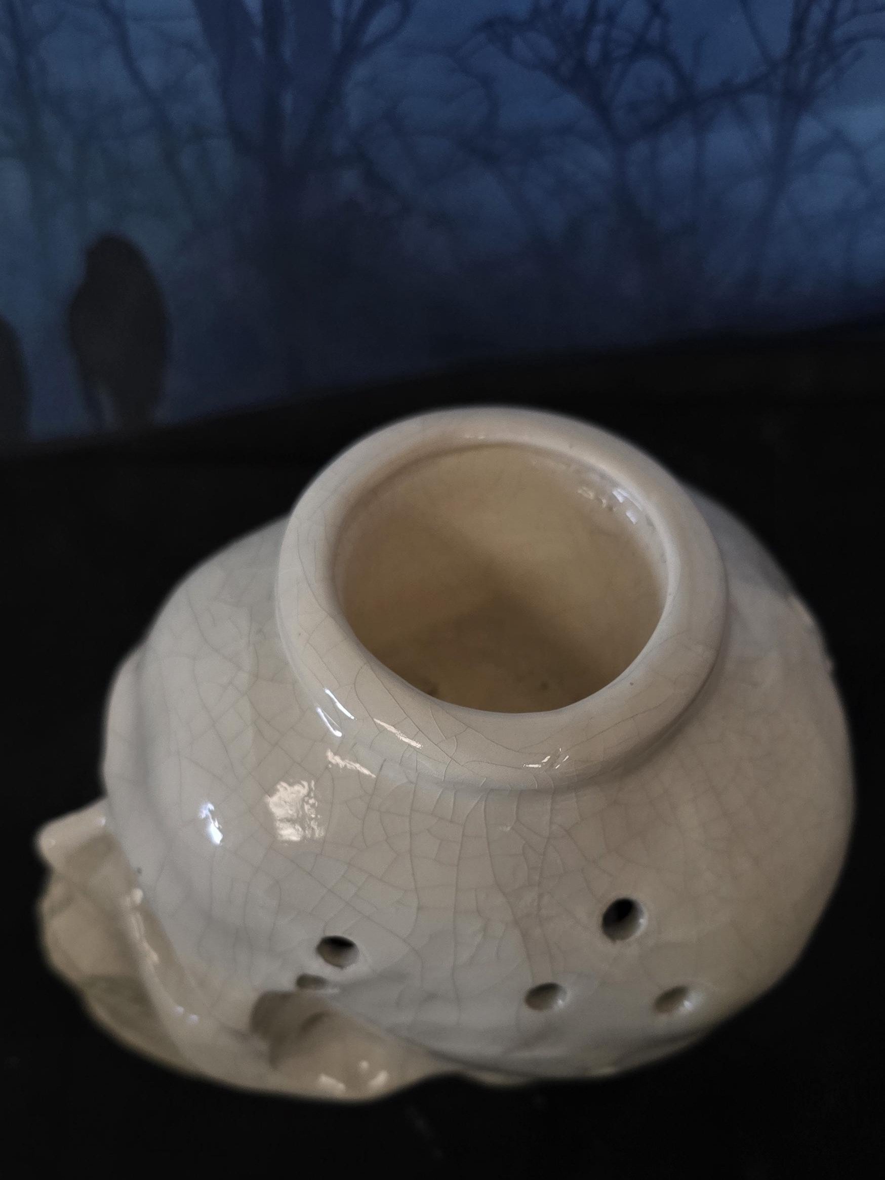 Crackle Glaze Skull Wax Warmer: Ceramic Incense Burner product image (3)