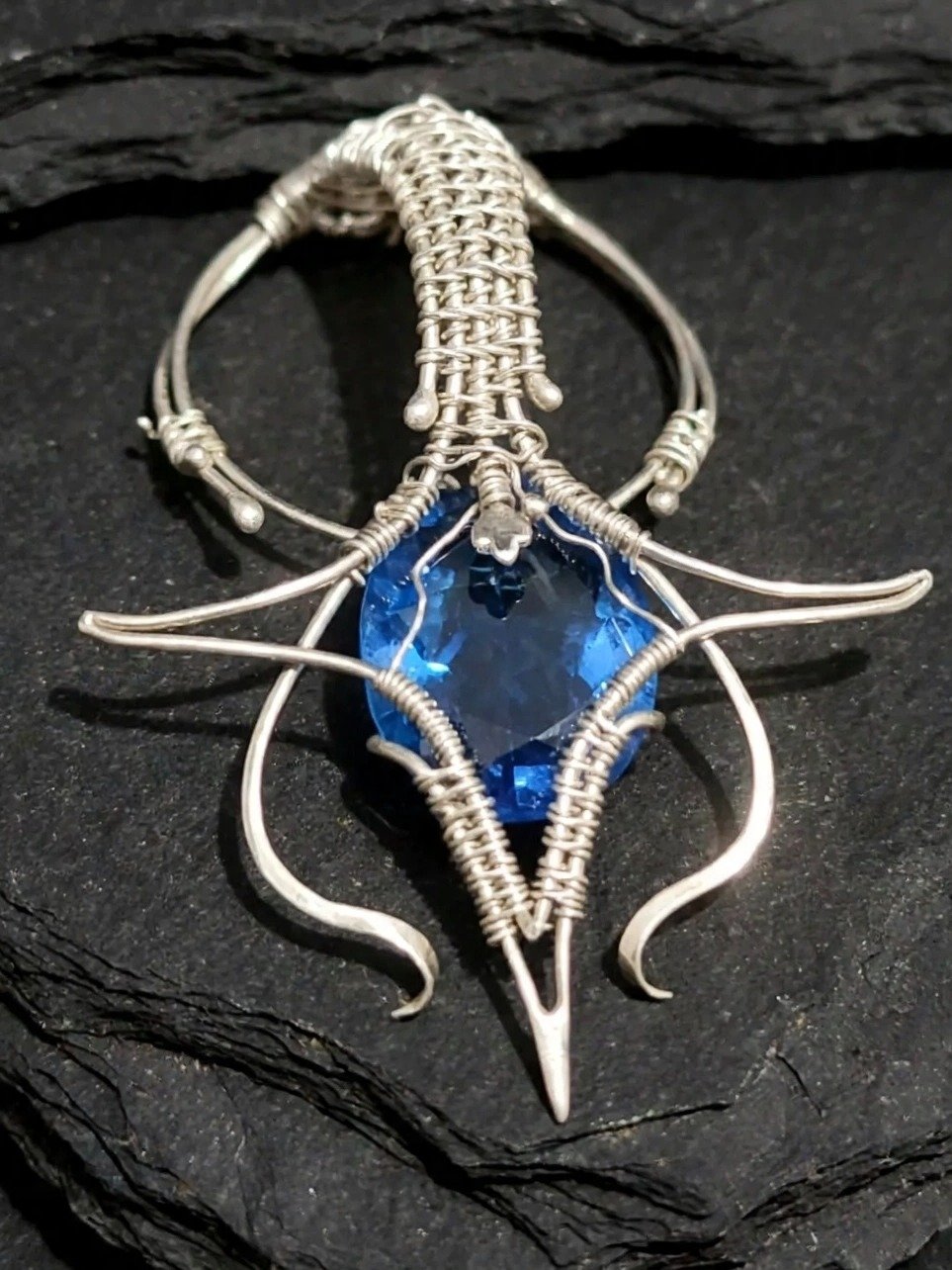 The Twilight Amulet - MIKAS Artefacts product image (2)