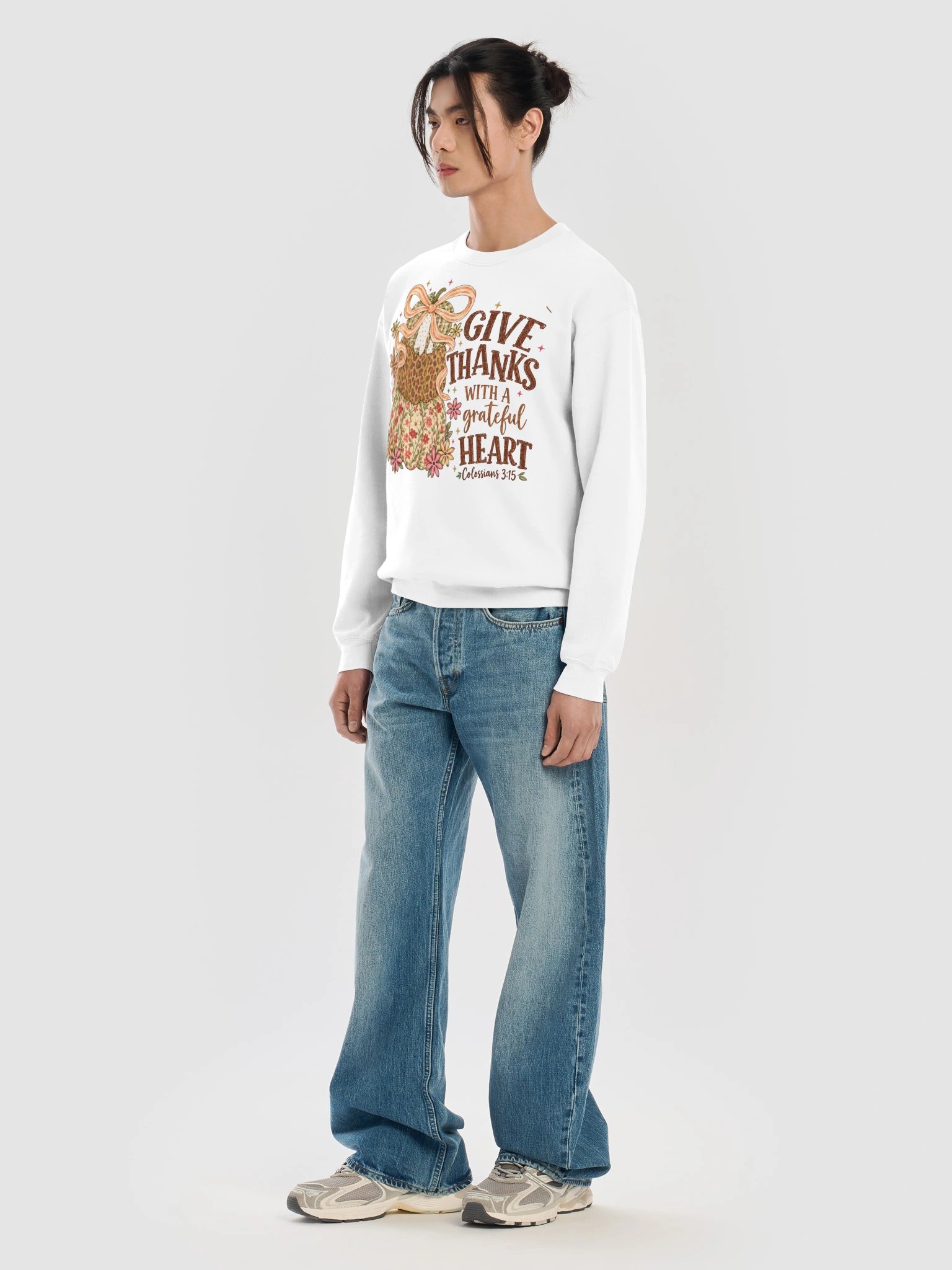 Grateful Heart Thanksgiving Sweatshirt | Women's Christian Fall Shirt product image (5)