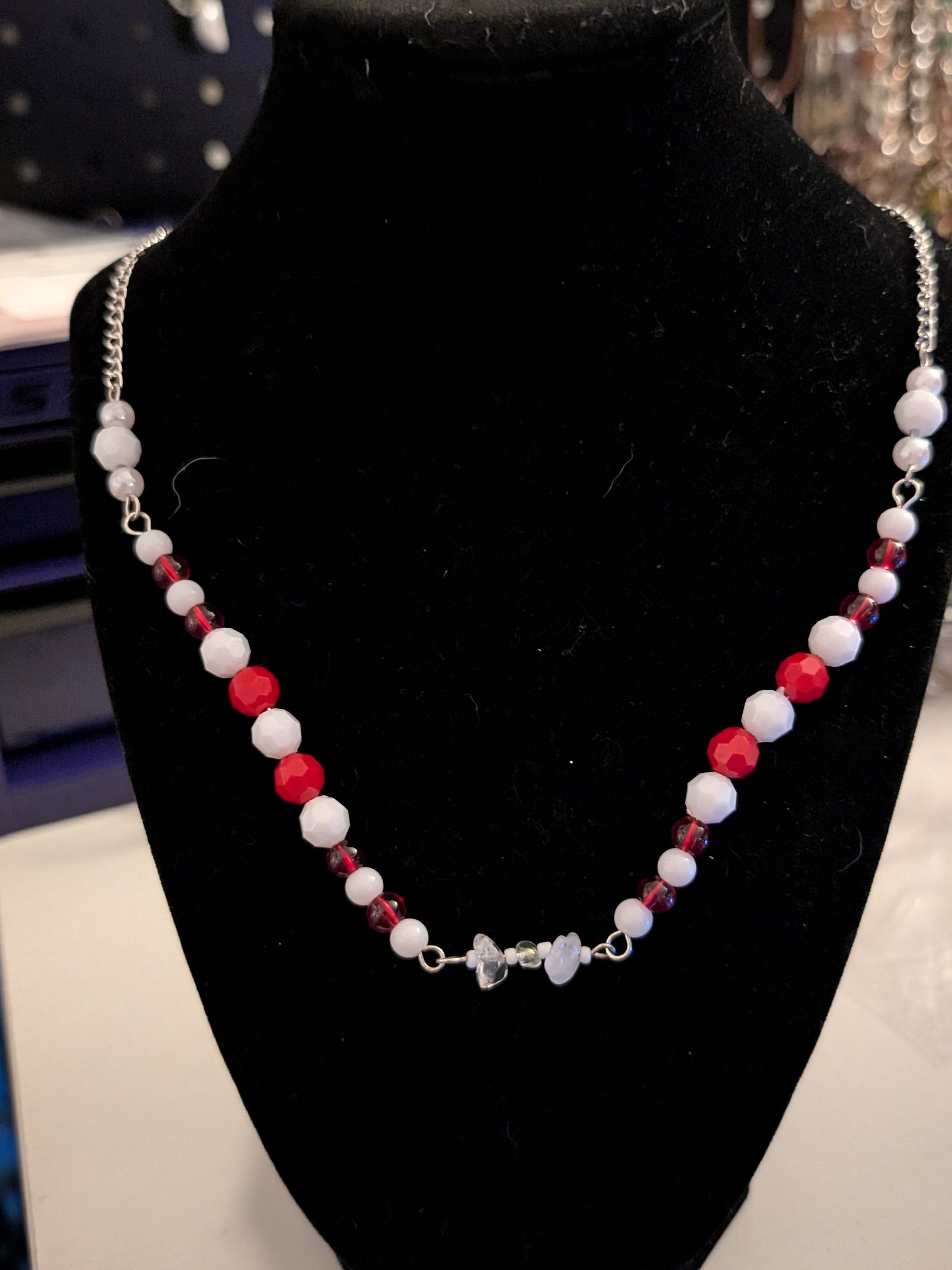 CHRISTMAS/ CRYSTAL NECKLACES! product image (1)