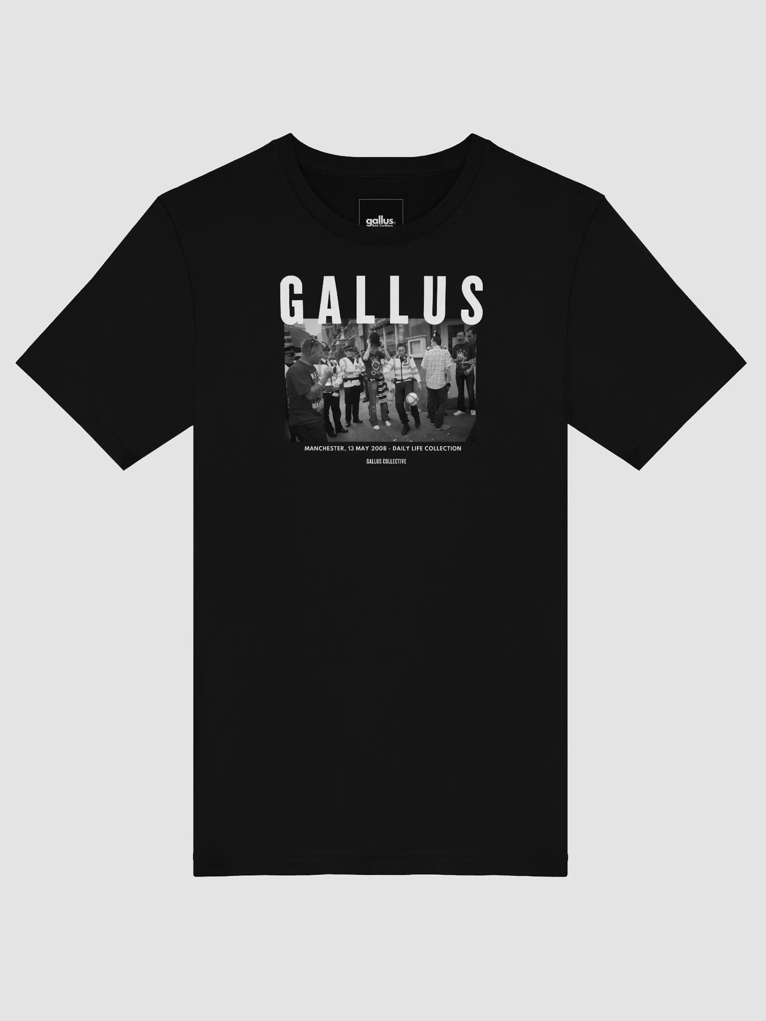 Gallus T-Shirt Manchester Bobby with Football Fans product image (30)