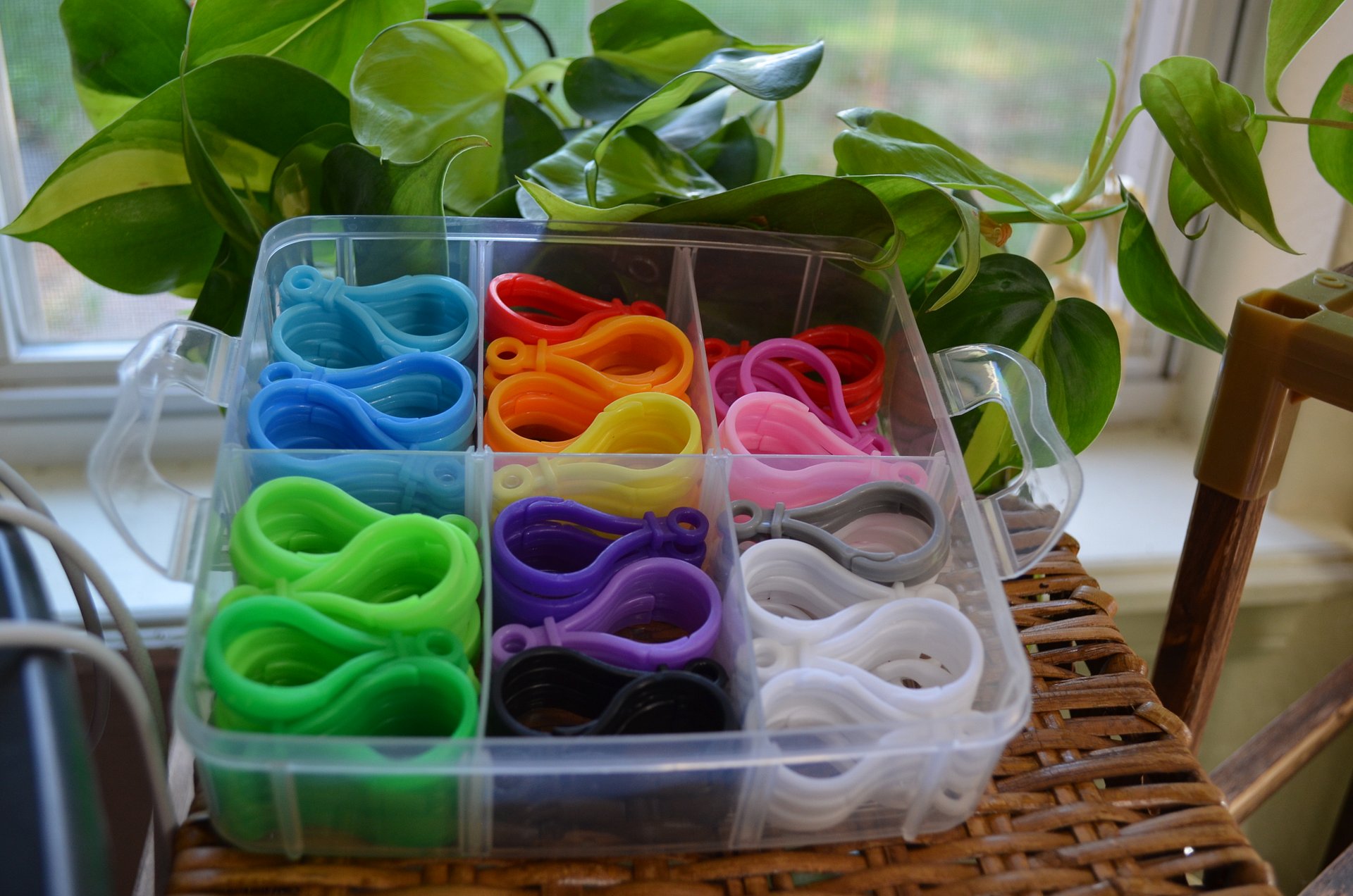 Add a plastic keychain product image (1)