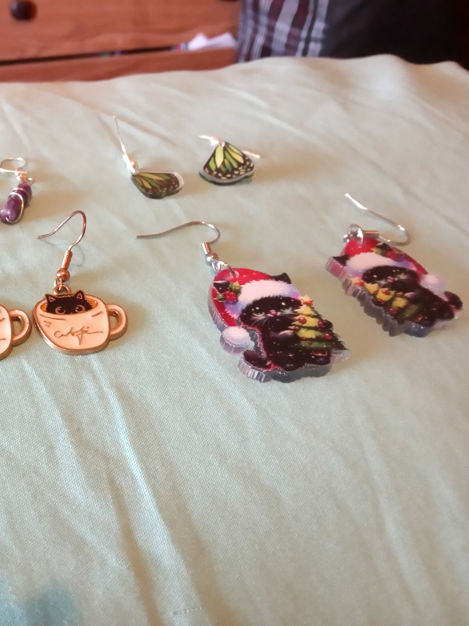 Cute Gummy Bear and Cat Earring Set - Playful Jewelry product image (2)