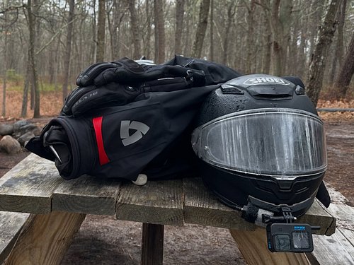 warm and dry with that @revit_northamerica gear - but now that its 94F its time to zip the liners out and open up the vents u...