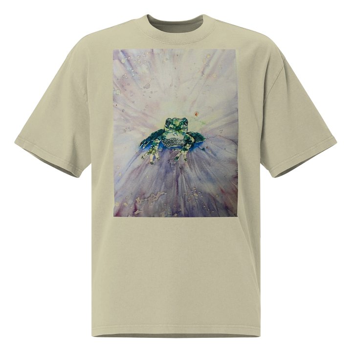 Tree frog on a morning glory Oversized Tee product image (1)
