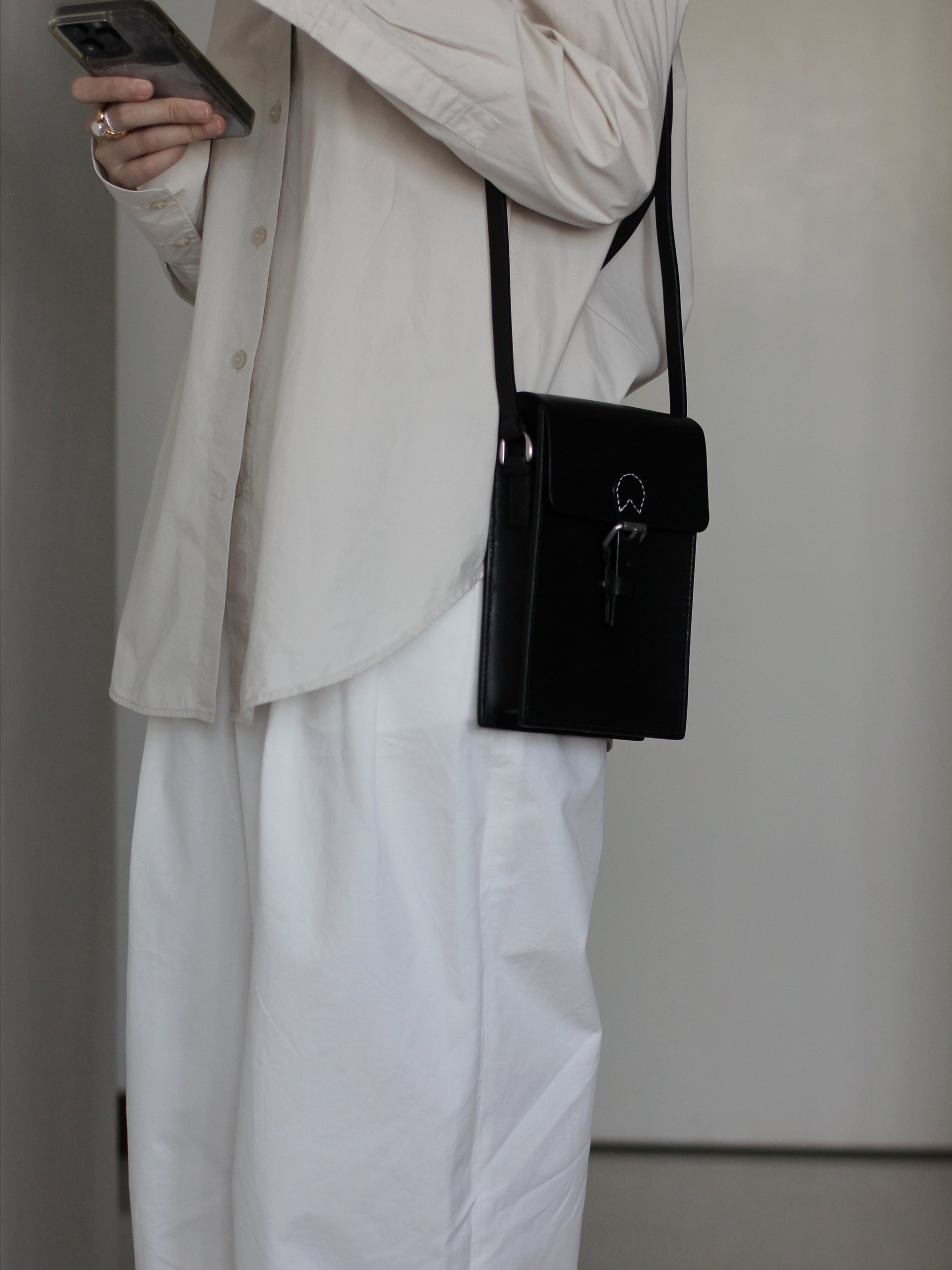 Vegetable Tanned Leather Classic Satchel – Black product image (5)