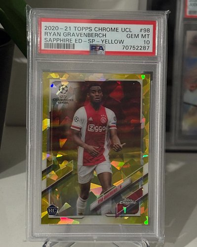 Two rookie gems from Ryan Gravenberch’s breakout season at Ajax. 💎🔥

The 2020-21 Topps Chrome UCL Sapphire Yellow /99 and Mer...