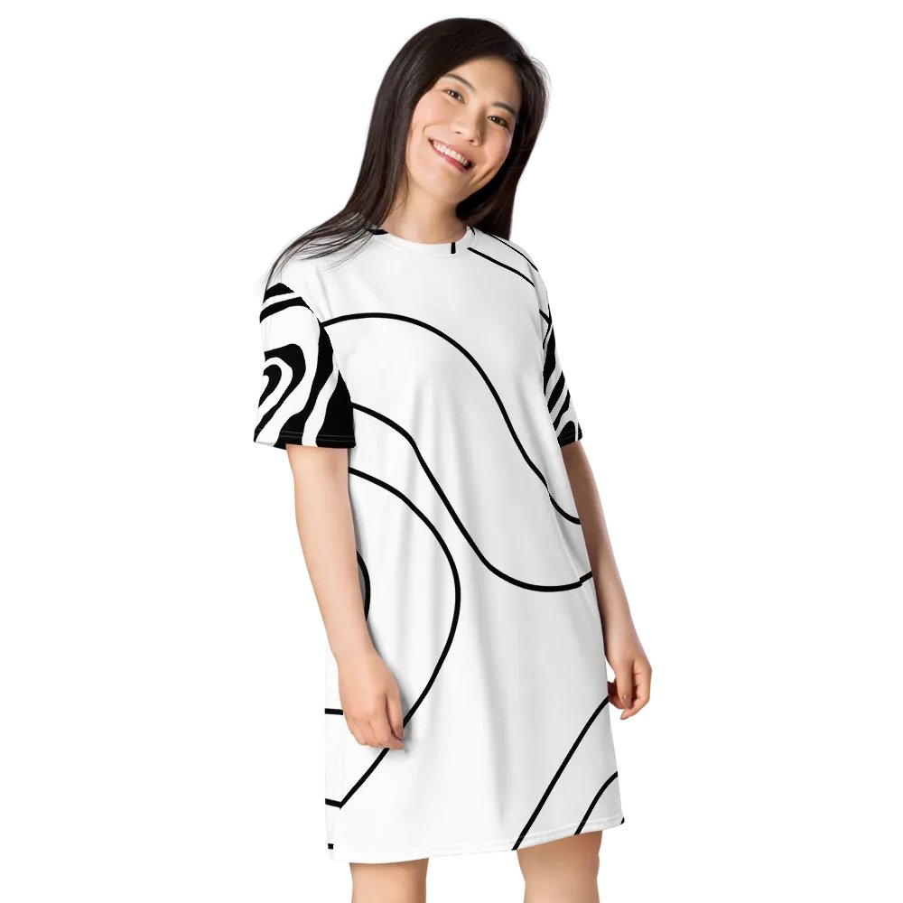 Black & White Abstract Lines Art T-Shirt Dress product image (2)