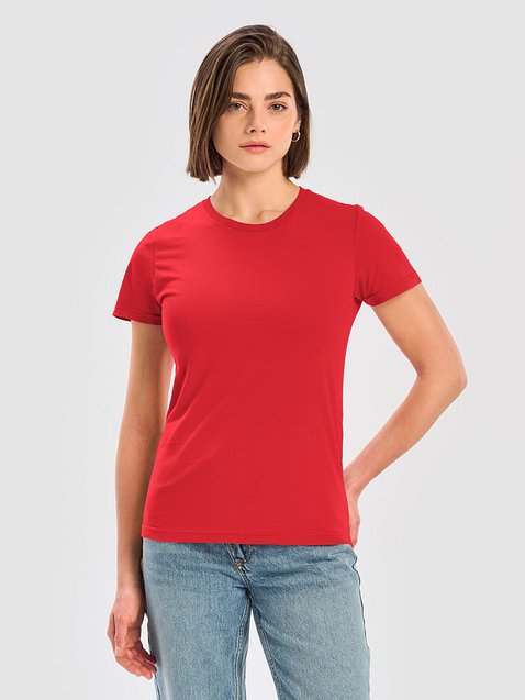 Photo showing Gildan Women's Basic Softstyle T-Shirt