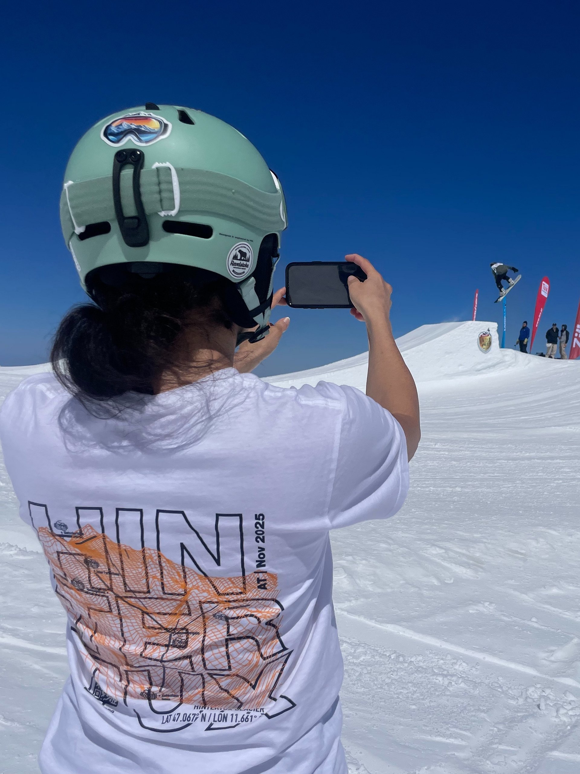 Hintertux Glacier Coordinates Resort White (front and back) product image (2)
