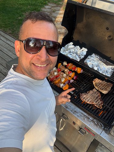 🔥🥩 Martes de BBQ 😎☀️
Brochetas, carne a la parrilla, papitas y focaccia casera 🙌🔥
Nada mejor que buena comida y buenos moment...