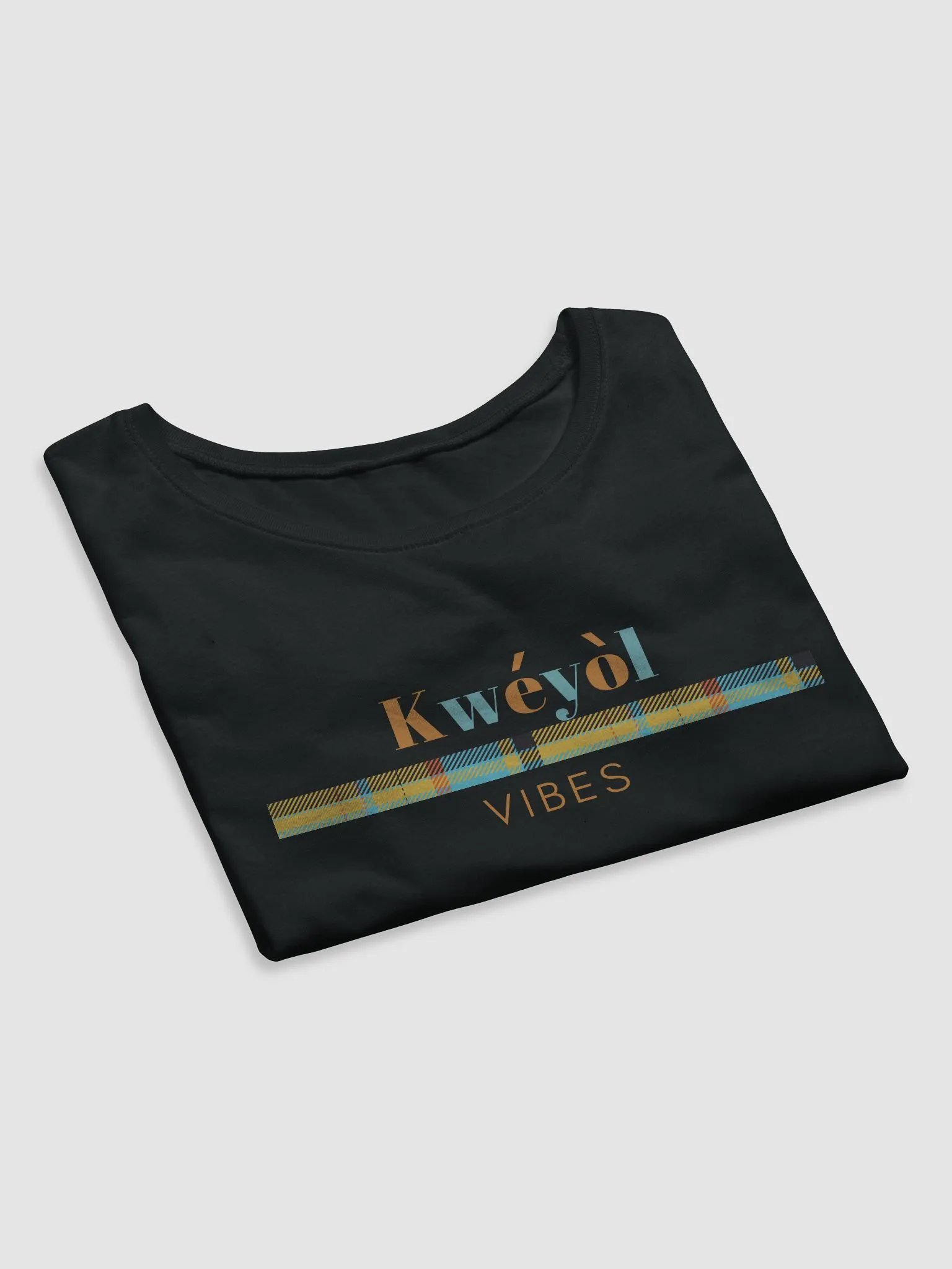 Kwéyòl Vibes Crop Tee product image (8)