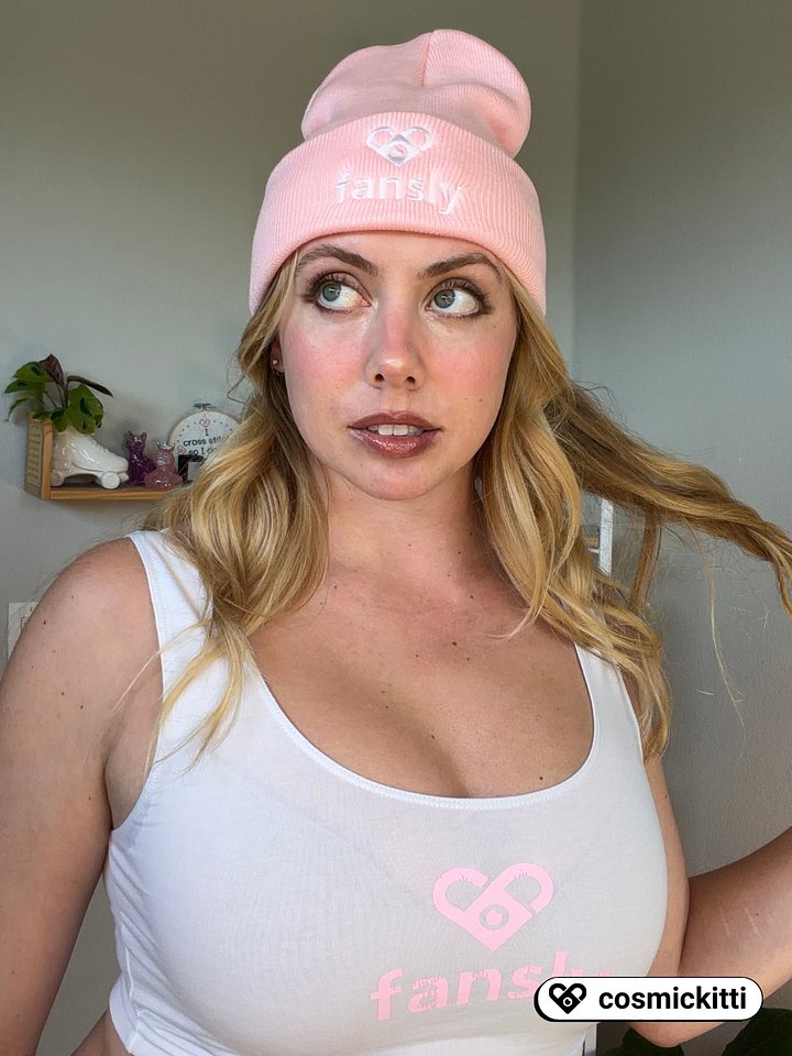 Beanie product image (2)
